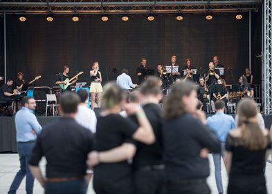 Die Unibigband Leipzig spielt in Freiberg. Foto: Studentenwerk Freiberg